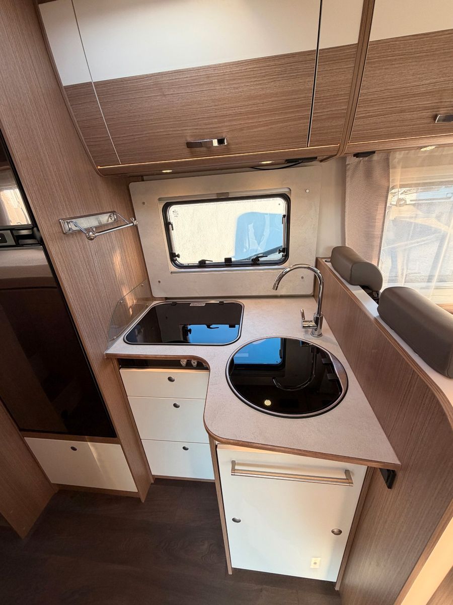 Fahrzeugabbildung Carado T 448