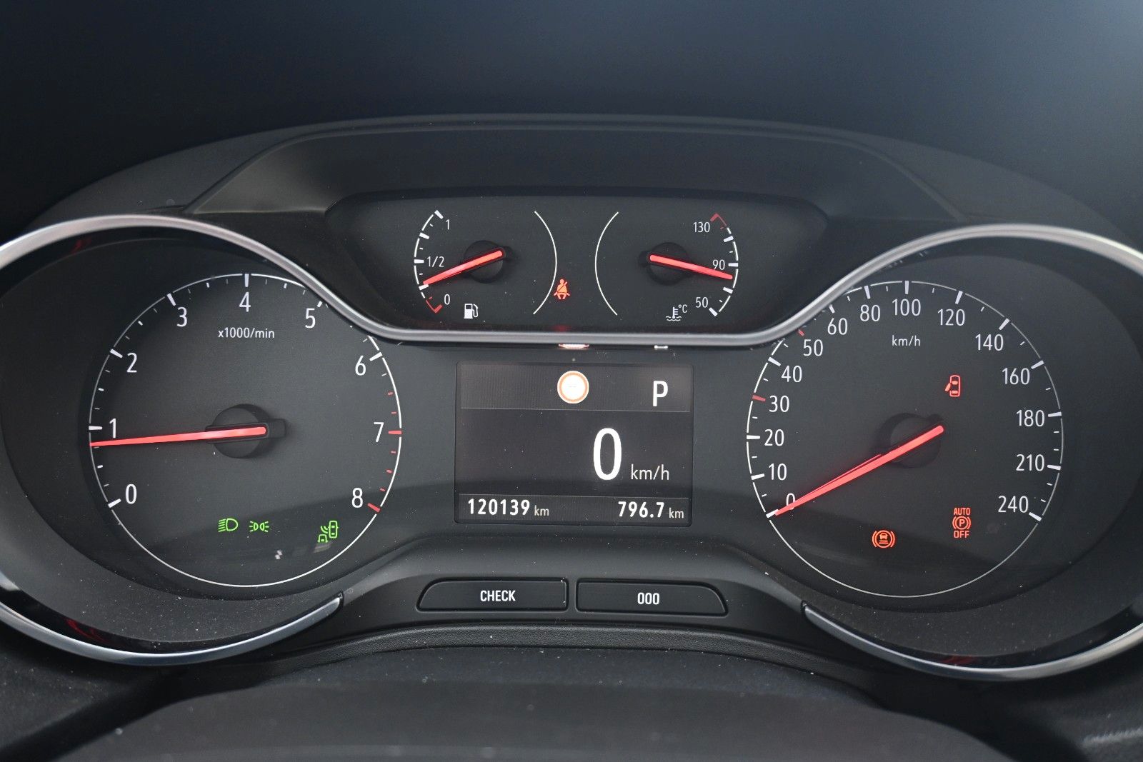 Fahrzeugabbildung Opel Grandland (X) 1.6 Turbo Autom. Ultimate*Pano*ACC