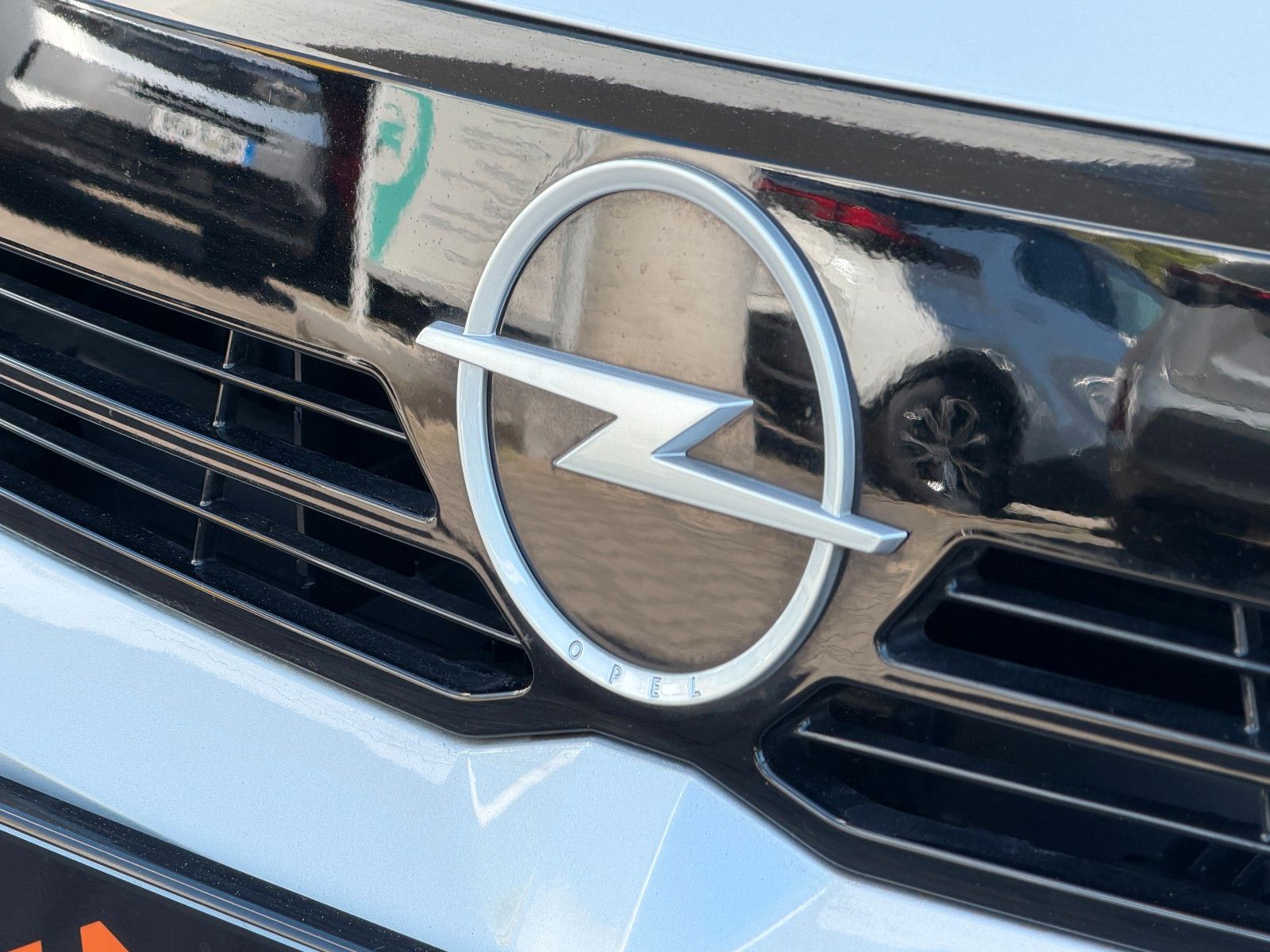 Fahrzeugabbildung Opel Corsa F Edition 100PS PDC/Allwetter/SHZ!