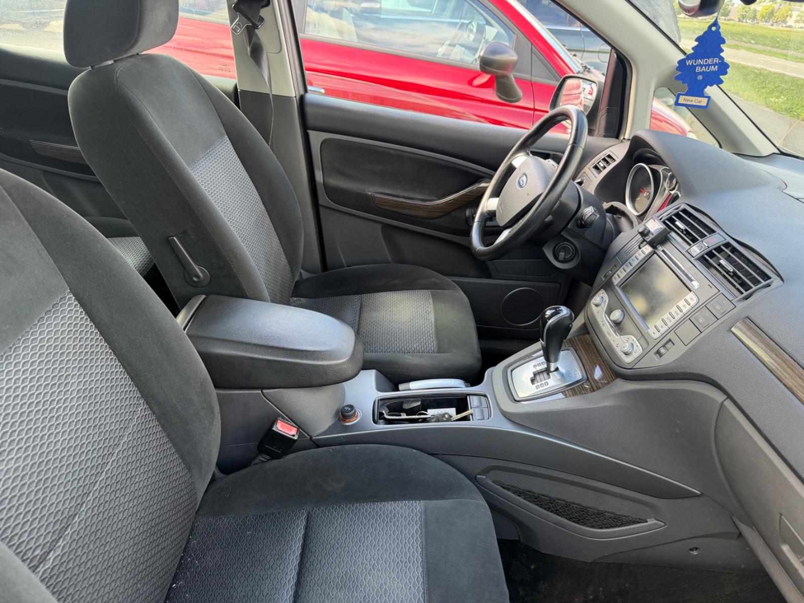 Ford C-MAX 2009 — photo 20