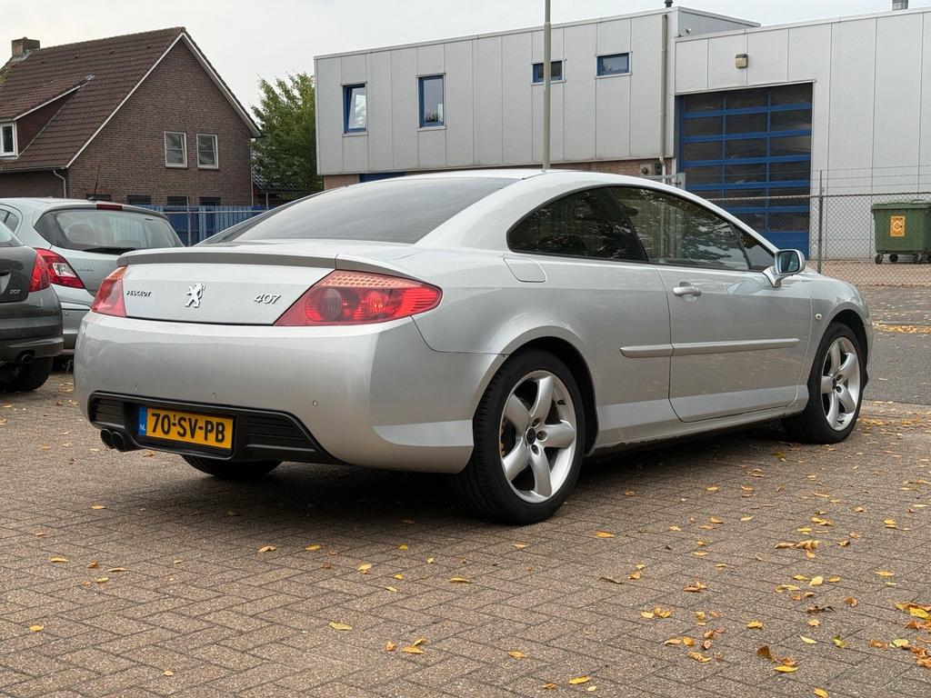 Peugeot 407