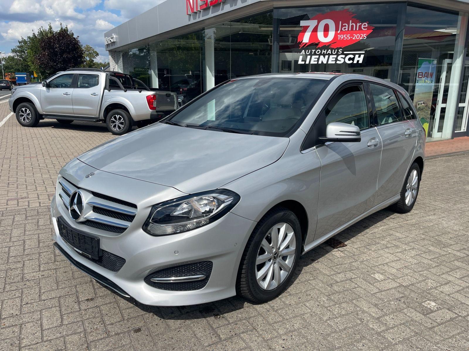 Mercedes-Benz B 180 Style Automatik/AHK/Allwetterreifen silber