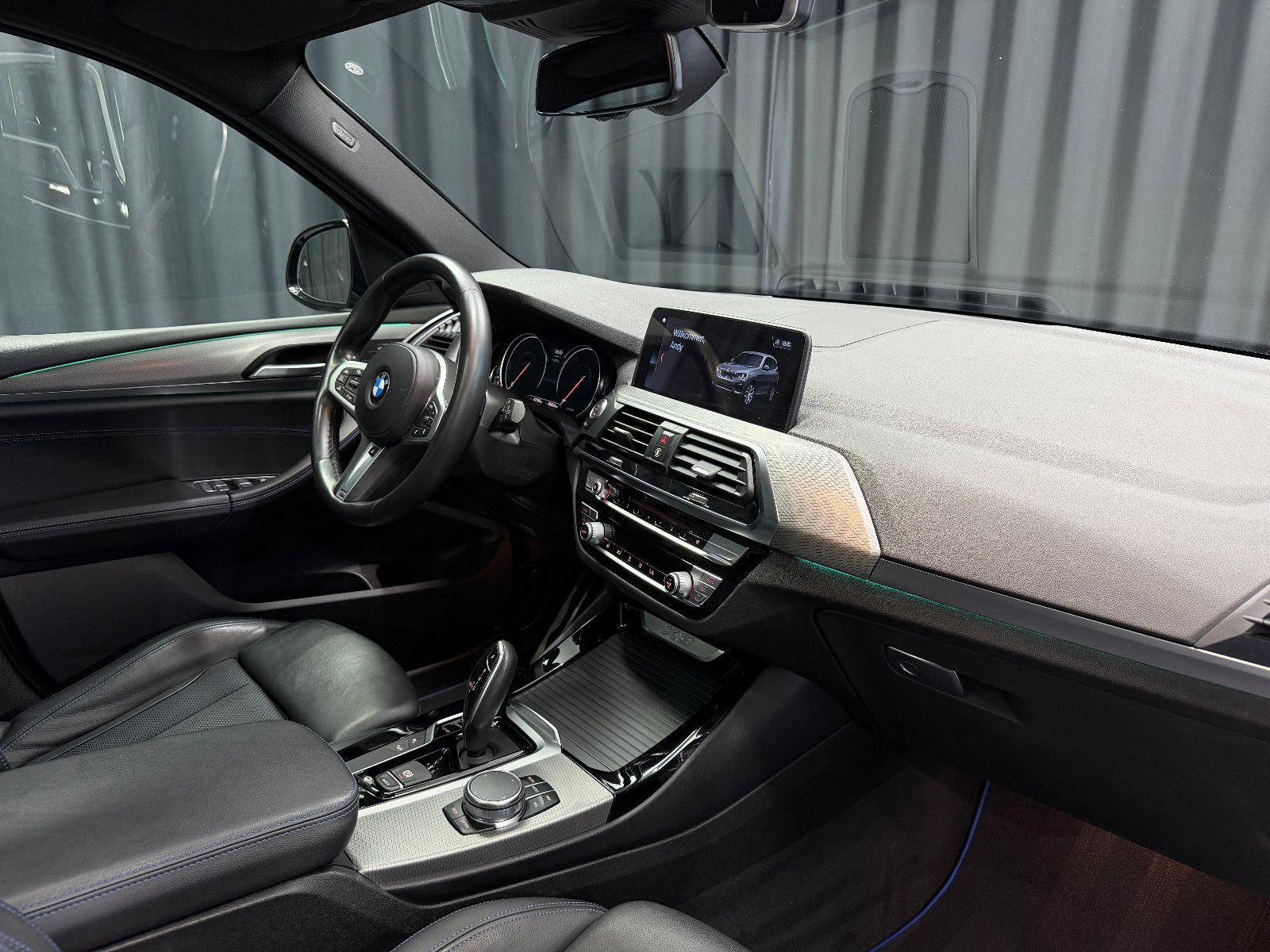 Fahrzeugabbildung BMW X3 xDrive 25 d M Sport |HiFi|AHK|HuD|PANO|ACC