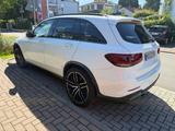 Mercedes-Benz GLC 300d 4MATIC Luft+Pano+360+AHK Werksgarantie! - Mercedes-Benz GLC 300 von privat