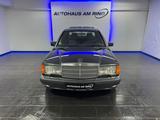 Mercedes-Benz 190 E 2.6 SCHIEBEDACH LEDERLENKRAD H-KENNZEICHEN - Mercedes-Benz 190 mit Benzin-Antrieb: Limousine, 2.6