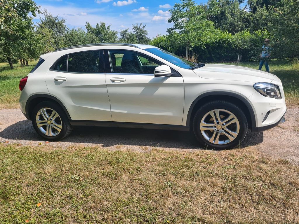 Image of Mercedes-Benz GLA 180