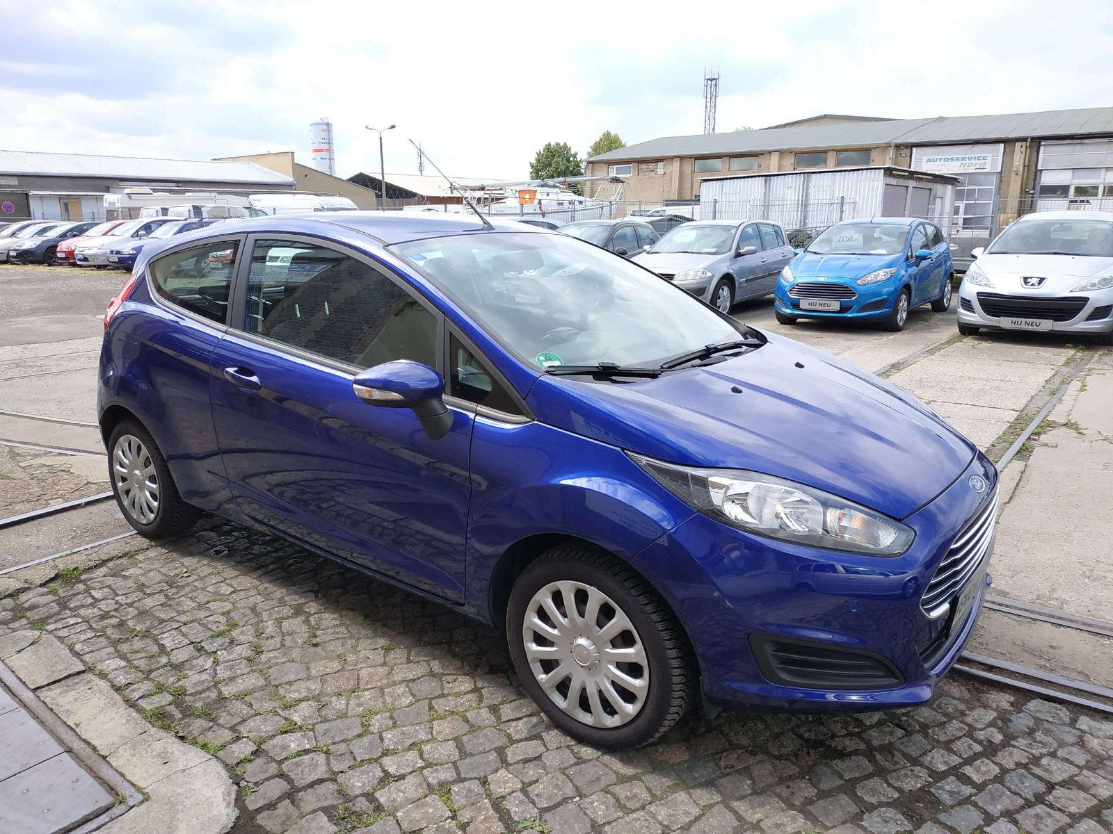 Fiesta 1.0/ TÜV NEU/ wenig KM/ Allwetterreifen/  – Bild 4