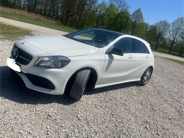 MERCEDES-BENZ A 200 AMG Line AMG Line