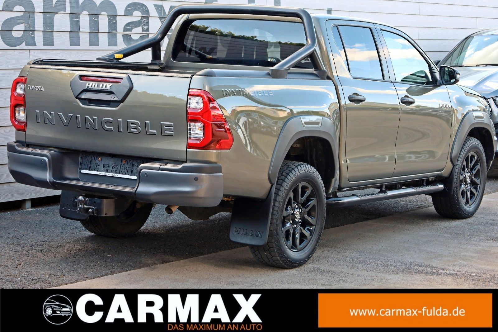 Fahrzeugabbildung Toyota Hilux 2.8 D-4D Invincible,ACC, AHK, Rollo +Bügel