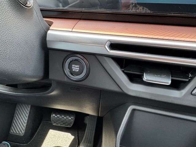 Fahrzeugabbildung KGM Torres 1.5 Nomad Automatic 18Zoll*SH*Navi