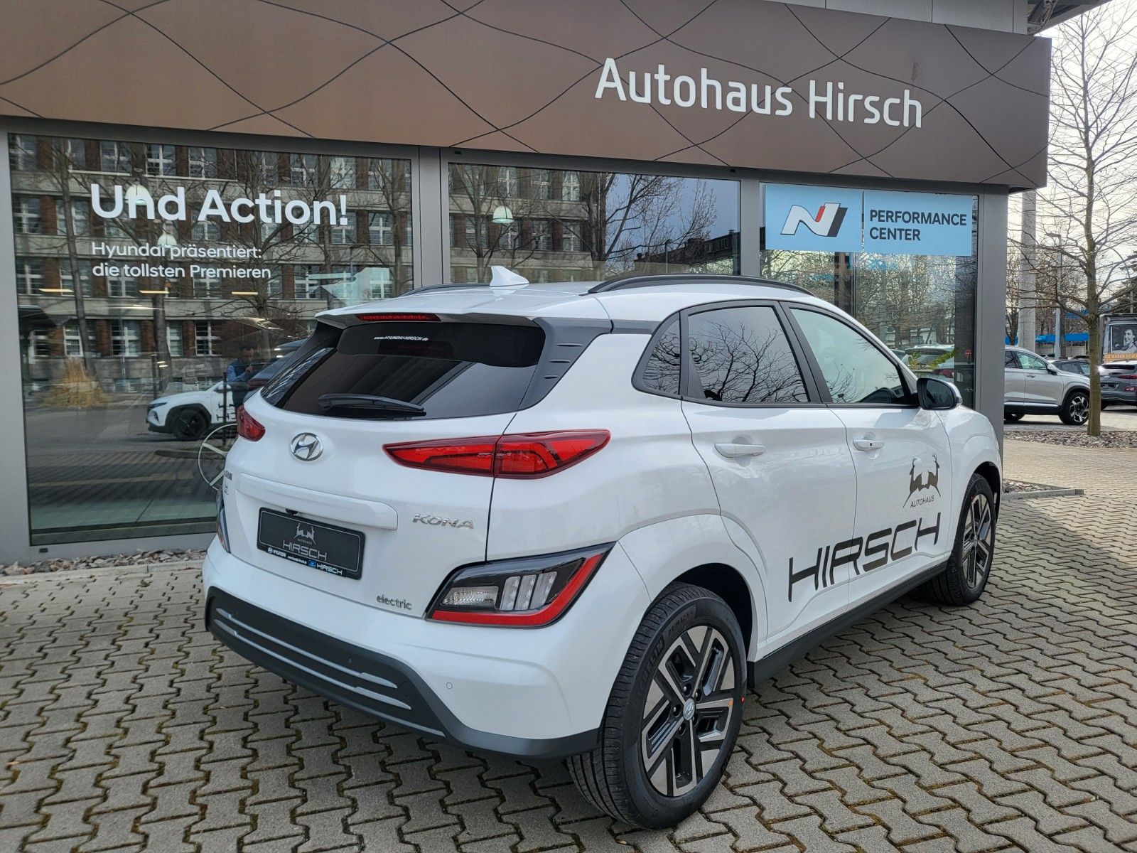 Fahrzeugabbildung Hyundai KONA Elektro TREND 100kw NAVI ASSI Wärmepumpe