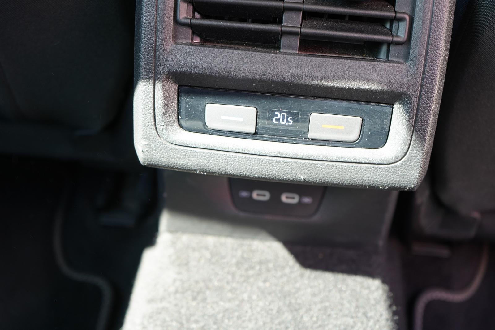 Volkswagen Golf VIII 1.5 16V TSI United Navi LED Keyless-Go, миниатюра 24