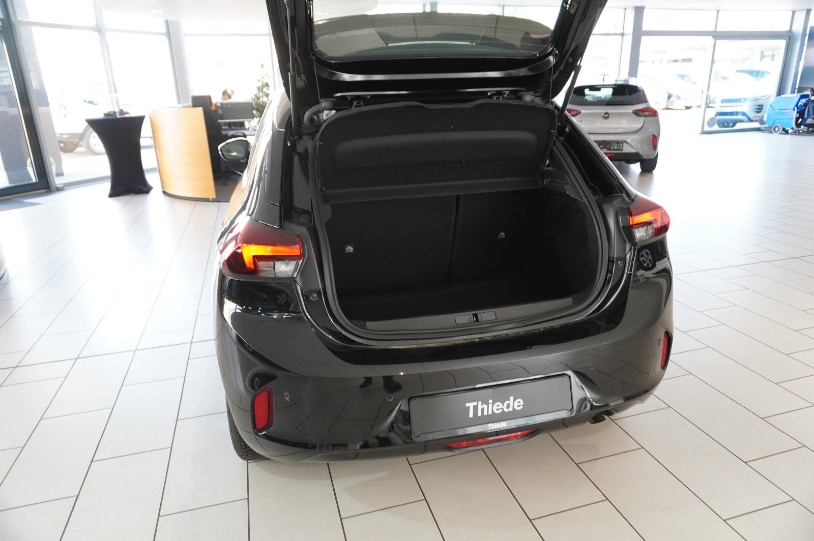 Fahrzeugabbildung Opel Corsa F 1.2T EDITION NAVI/LED/SPORT/SHZ/PDC/DAB+