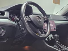 SKODA Superb 1.5 TSI ACT /Carplay/AHKschwenk./ACC