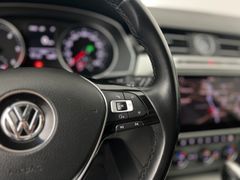 VW Passat Variant / MASSAGE/ ACC / GARANTIE / AHK /