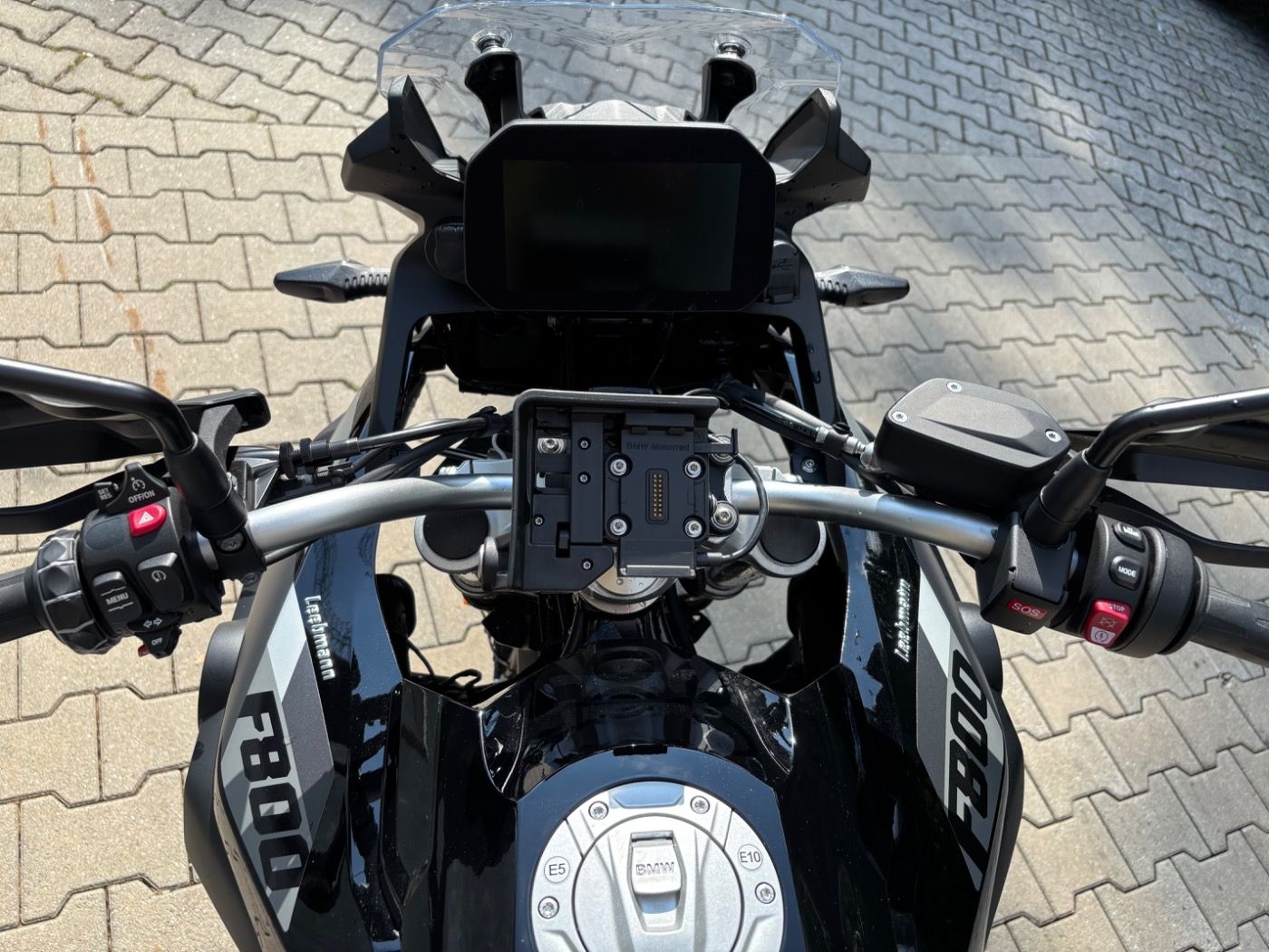Fahrzeugabbildung BMW F 800 GS Style Triple Black Tieferlegung