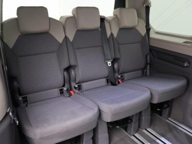 T7 Multivan 2.0 TDI DSG SHZ RFK TEMPOMAT PDC