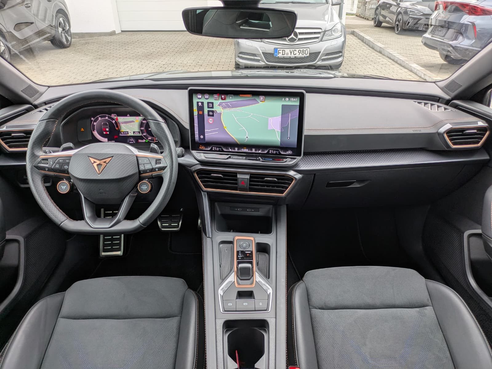 Fahrzeugabbildung CUPRA Leon 2.0 TDI MATRIX*Dinamica*Sennheiser*Int.DRIV