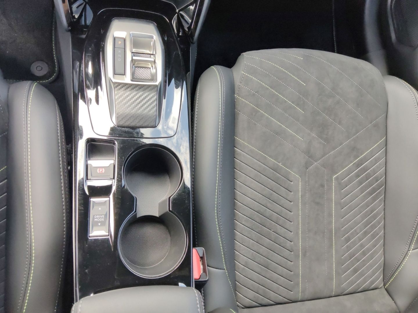 Peugeot 208 - Bild 17