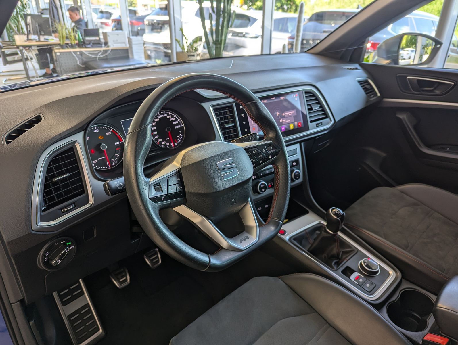SEAT Ateca FR 2.0 Full-Link Dinamica BeatsAudio 360° - Image 20