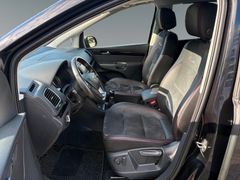 Fahrzeugabbildung Seat Alhambra FR-Line Navi Leder Xenon Sitzh 7.Sitze