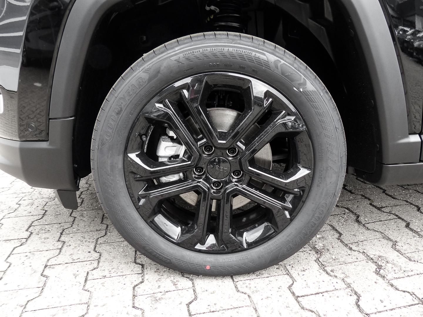 Jeep Compass e-Hybrid MY25 North Star Premium & Siche