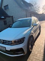 Volkswagen Tiguan 2.0 tdi r-line Facelift - gebrauchte Volkswagen Tiguan mit Facelift