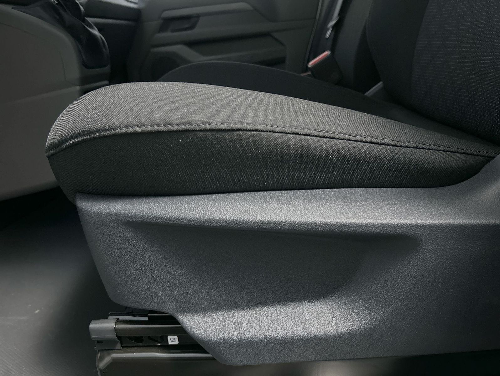 Volkswagen T7 Transporter - Bild 11