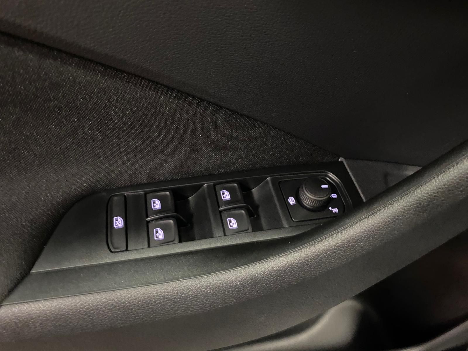 Fahrzeugabbildung SKODA Kamiq 1.0 TSI Selection AHK+APP+KLIMA+RFK+PDC+SI