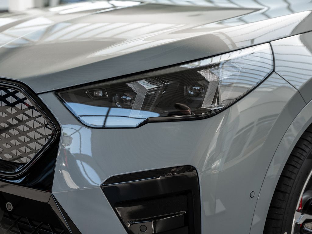 BMW iX2 - Bild 24