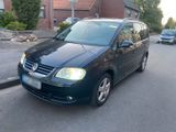 Volkswagen VW Touran 170 ps 7 Sitzer viel neu AHK TÜV - Volkswagen Touran: 170 Ps