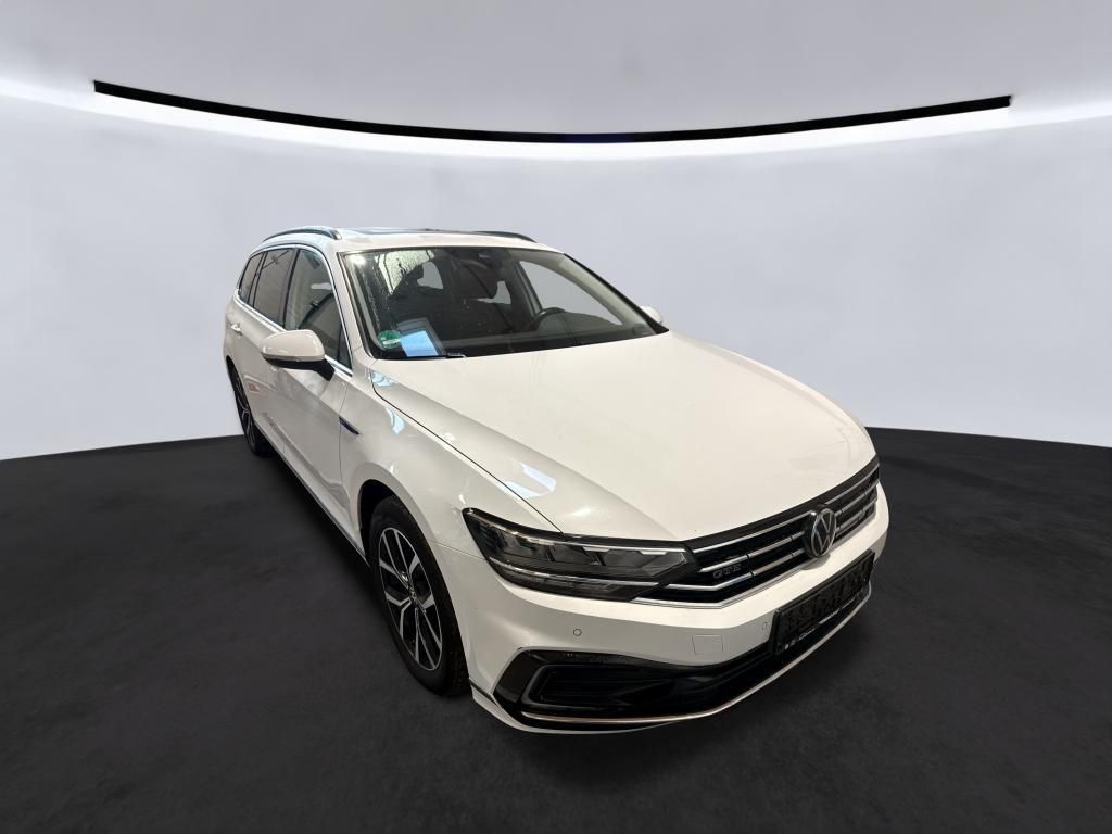Volkswagen Passat Variant GTE 1.4 TSI/TRAVEL/AHK/PANO/CAM imagem 2