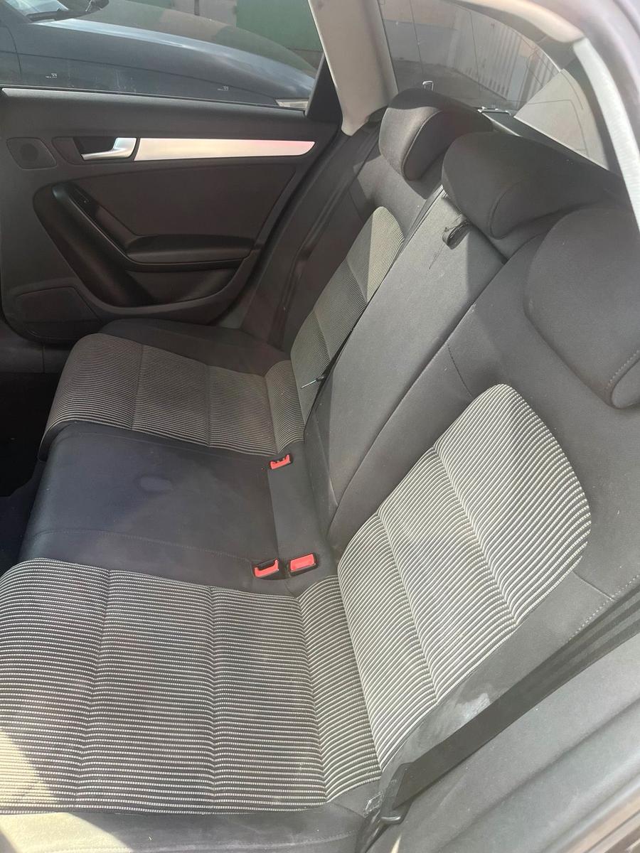 Audi A4 2008 — photo 9
