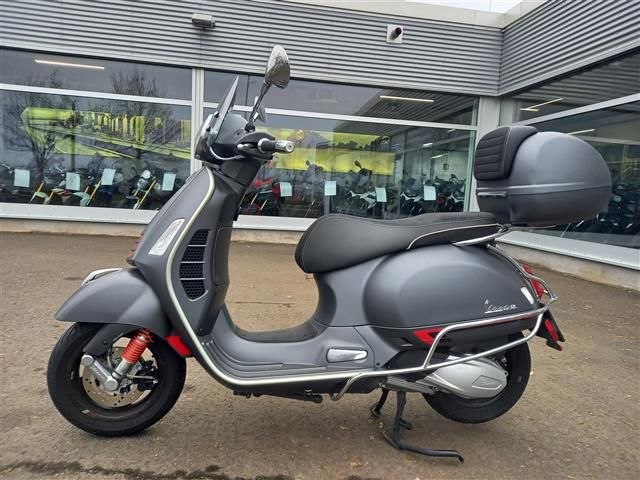 Vespa GTS 300