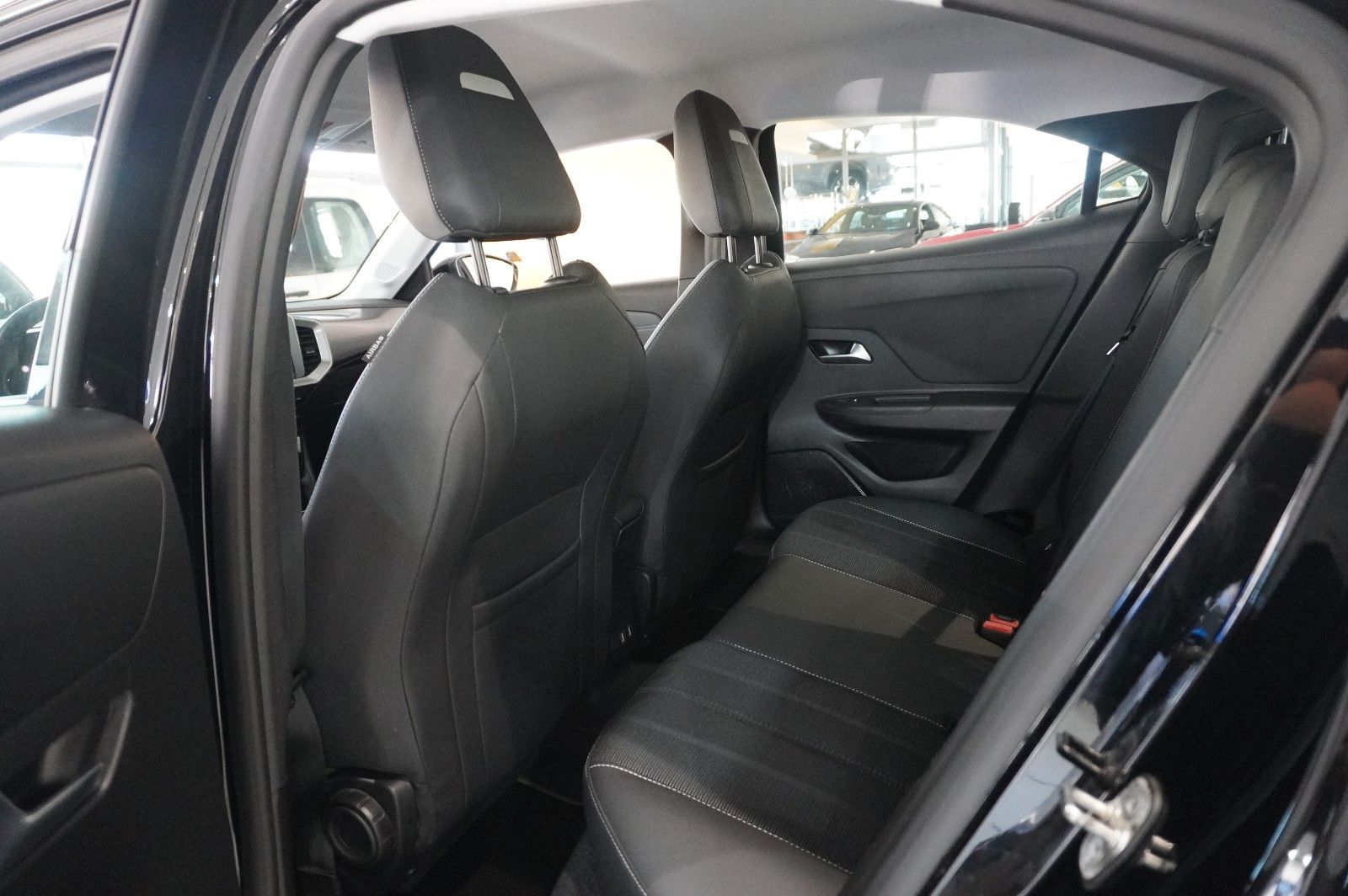Fahrzeugabbildung Opel Mokka-e ELEGANCE 3-PHASIG NAVI/LED/KAMERA/DAB+