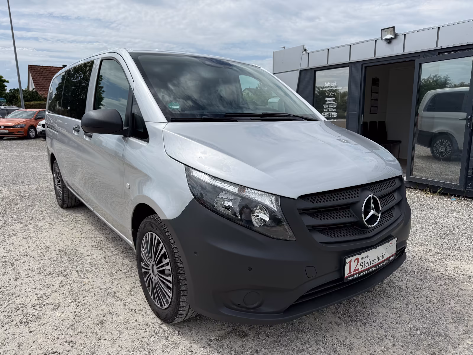 Mercedes-Benz Vito Tourer CDI Pro 9G.Autom./NAVI/AHK/9 SITZER