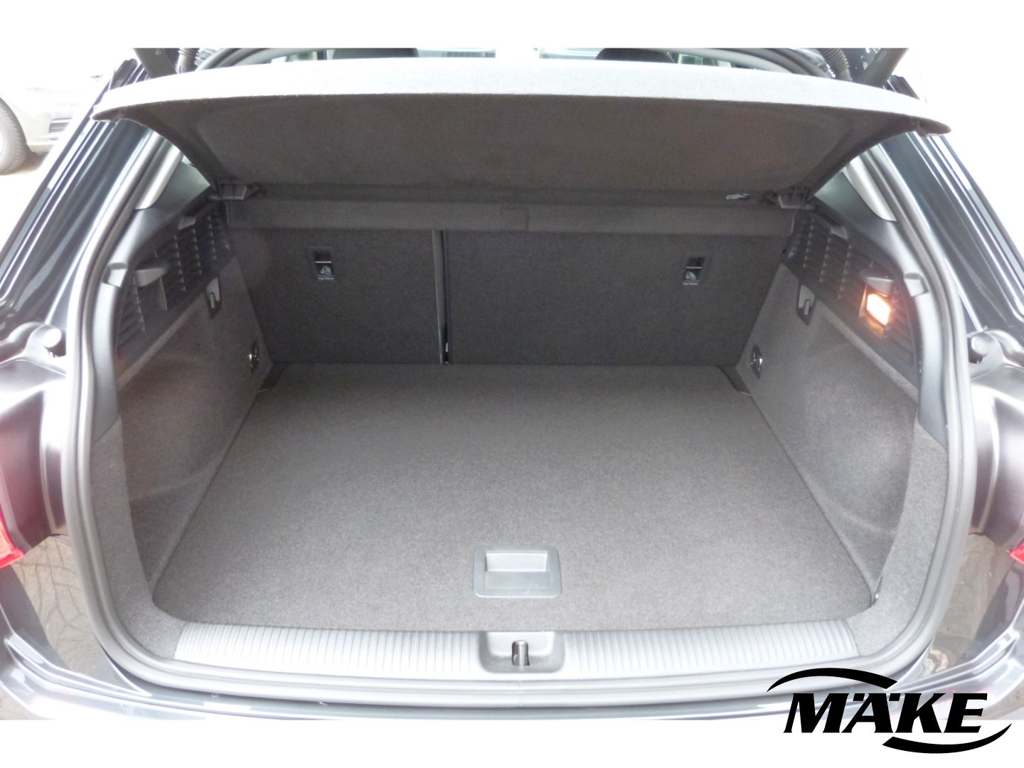 Q2 1.5 TFSI DSG, AHK, SHZ, Matrix-LED, Rückfahrk