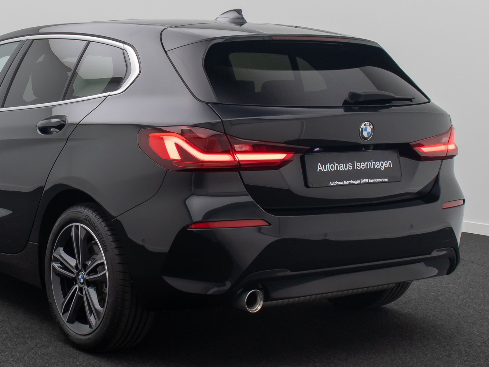 Fahrzeugabbildung BMW 118i Sport Line Kamera DAB Lenkradhzng Panorama