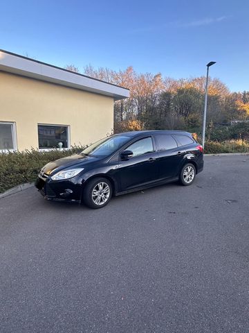 Ford Focus 1.0 Benziner,Klima,Zahnriemen NEU