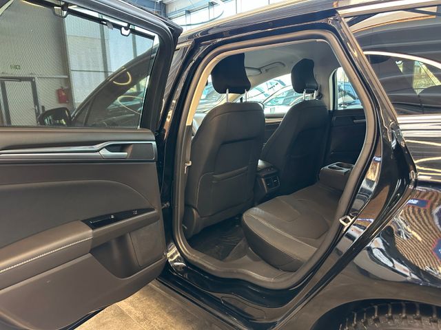 Ford Mondeo Turnier Titanium AWD *AHK*Kamera*Klima*BT