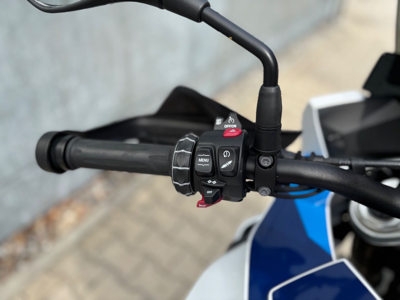 Fahrzeugabbildung BMW S 1000 XR M Paket, Schmiederäder Modell 2025