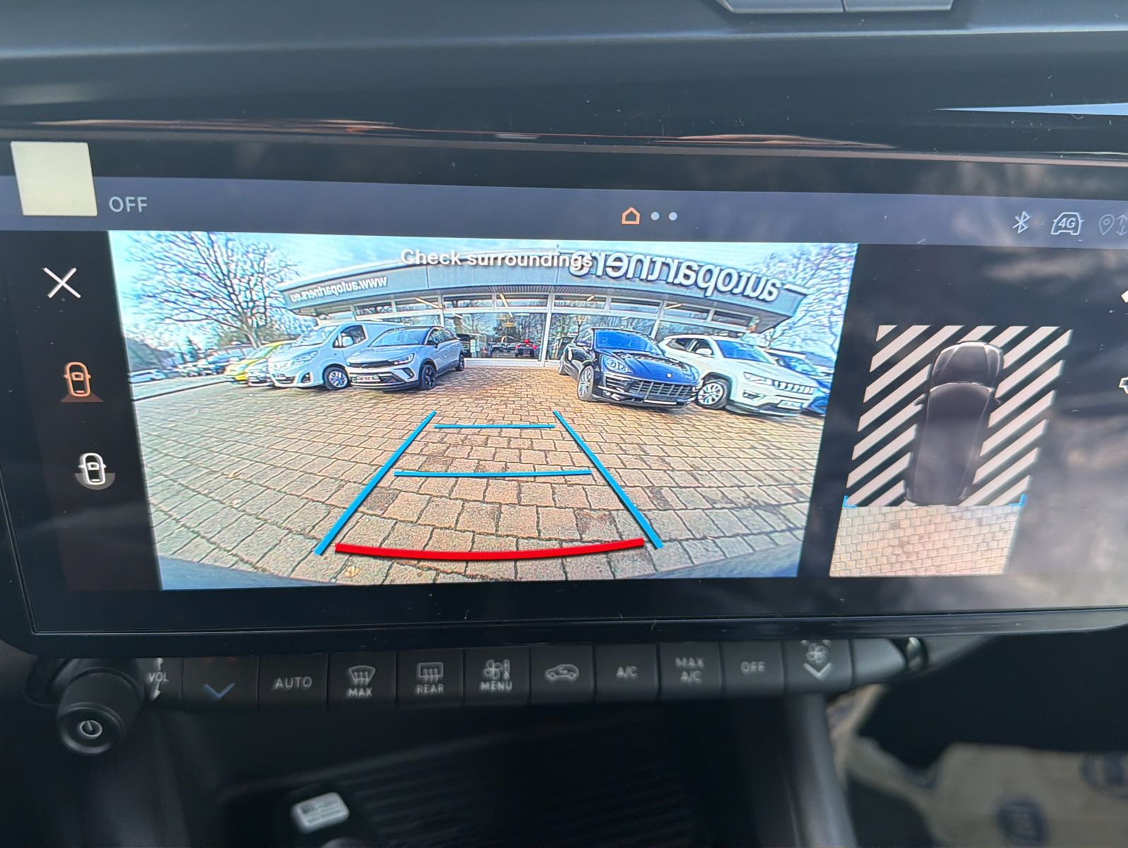 Fahrzeugabbildung Alfa Romeo Junior Ibrida 1.2 VGT 48V-Hybrid 100 kW Speciale