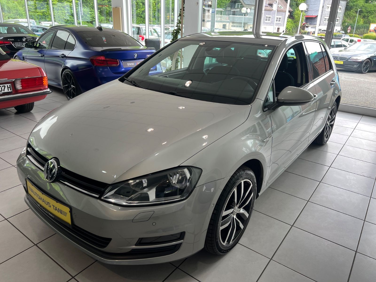 Fahrzeugabbildung Volkswagen Golf VII Lim. Cup 1.6 TDI DSG