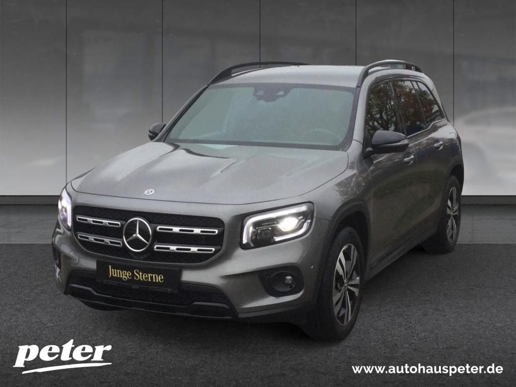 Mercedes-Benz GLB 220