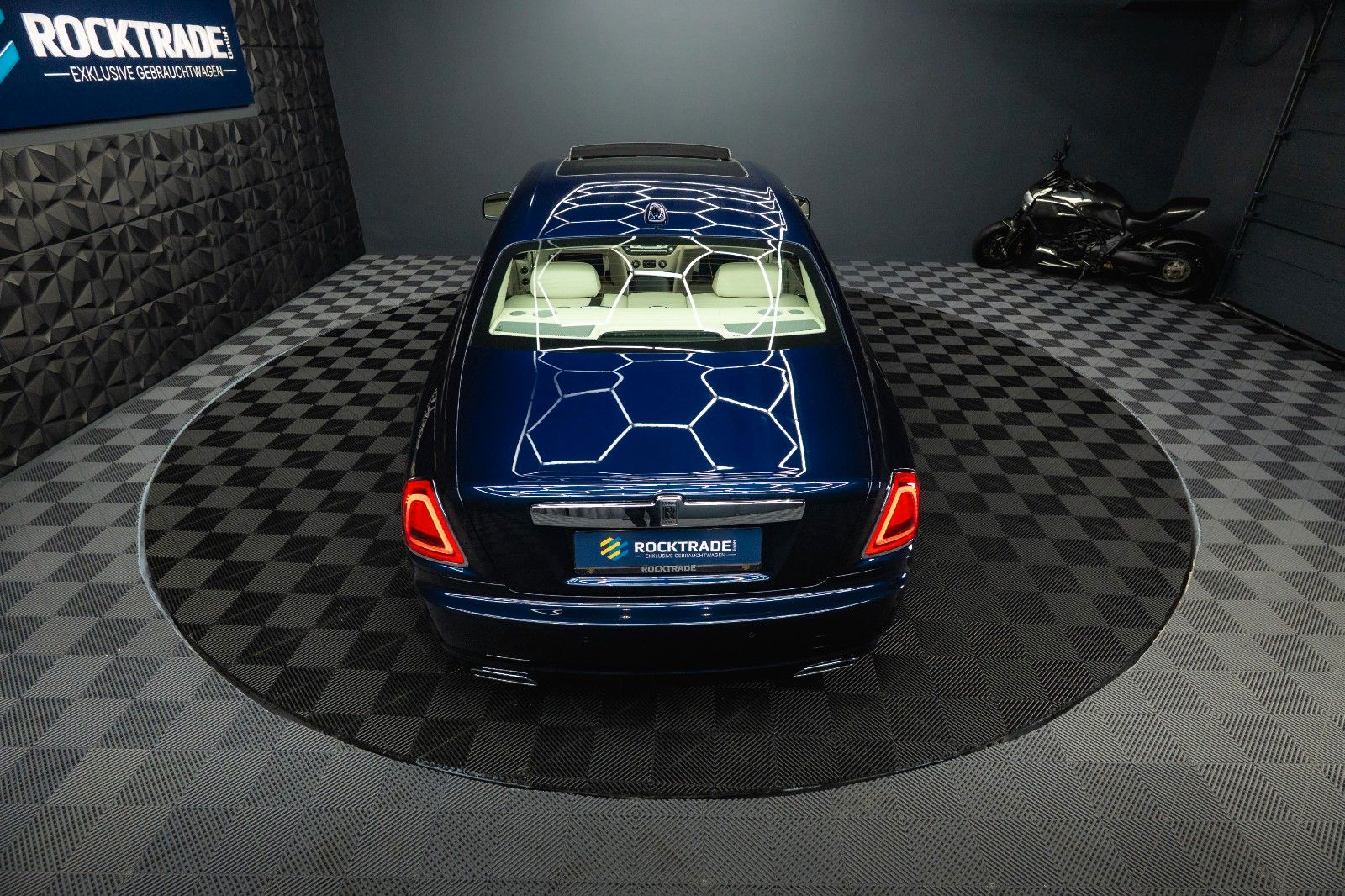 Fahrzeugabbildung Rolls-Royce Ghost V12 Full Service *Panorama*TV*360*HU*19%*