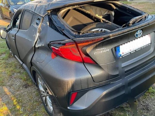 Toyota C-HR 1.8-l-VVTi Hybrid LED Leder Kamera