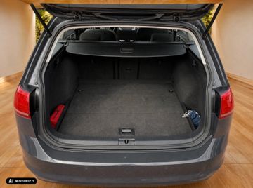Volkswagen Golf - 6