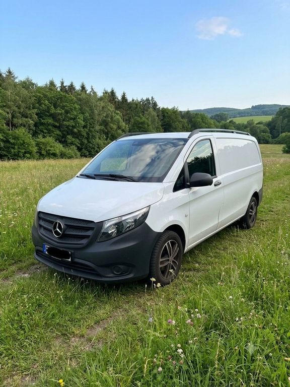 Image of Mercedes-Benz Vito