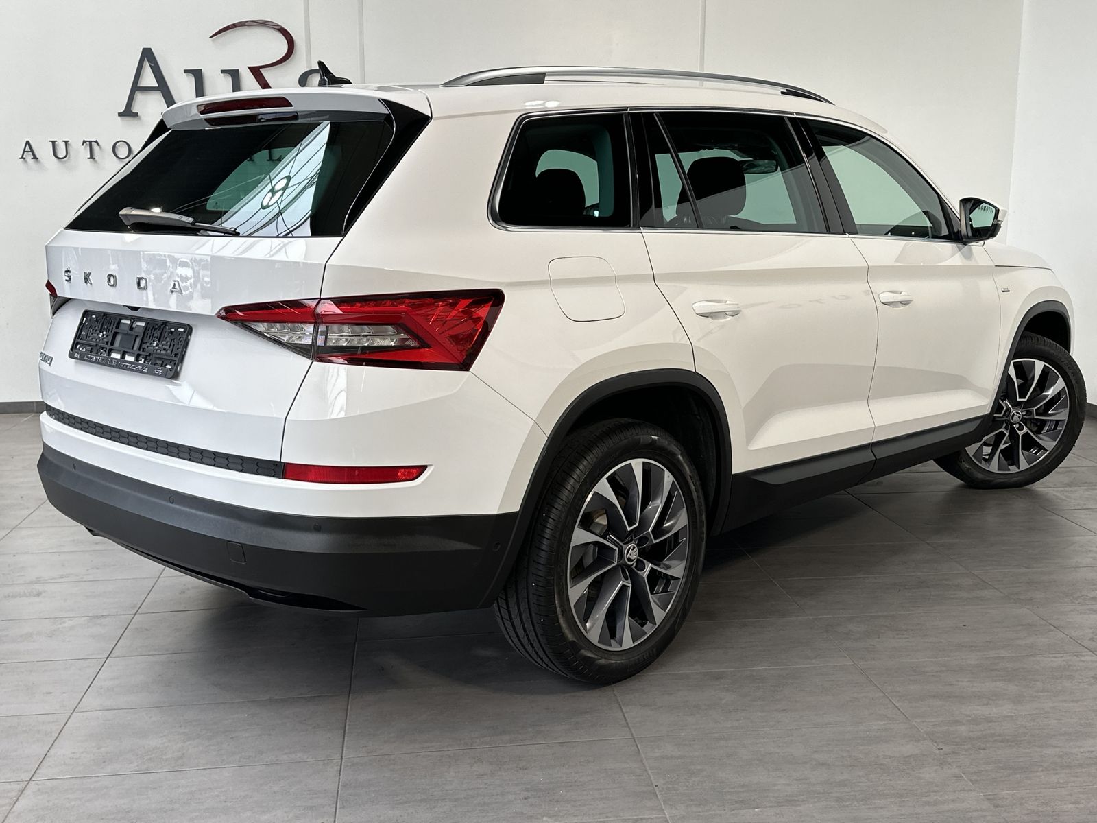 Fahrzeugabbildung SKODA Kodiaq 2.0 TDI DSG Drive 125 NAV+LED+AHK+PANO+VC
