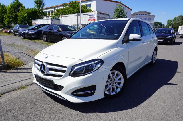 MERCEDES-BENZ B 220 4Matic Edition B - 1. Hand - top gepflegt